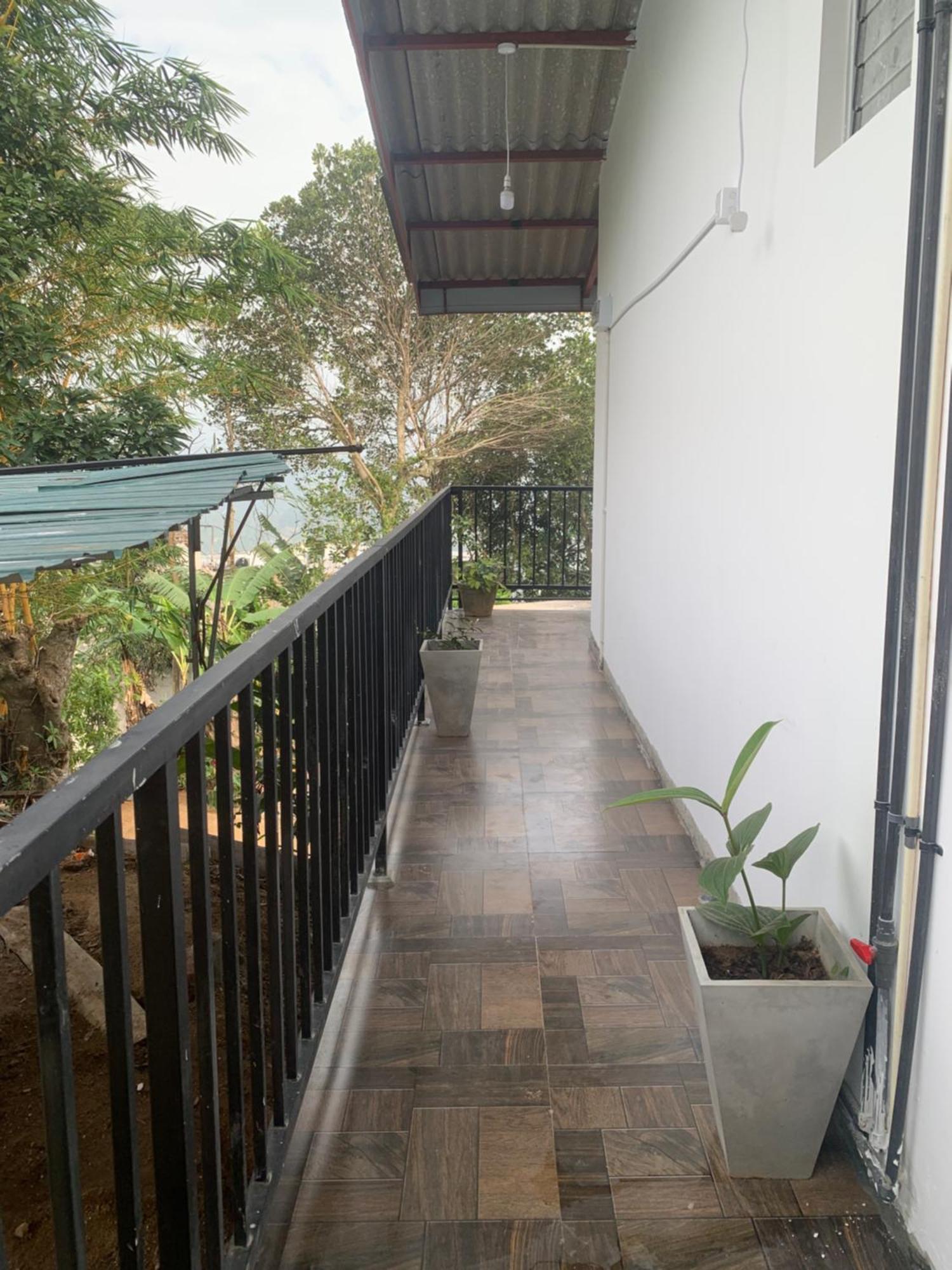 Broad View Ella Exterior foto